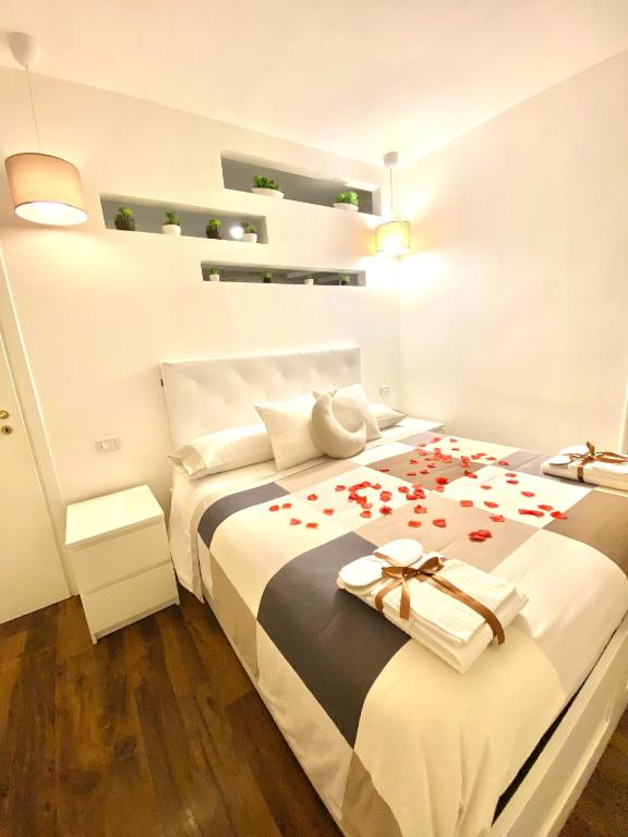 Postel nebo postele na pokoji v ubytování A&A B&B Bari