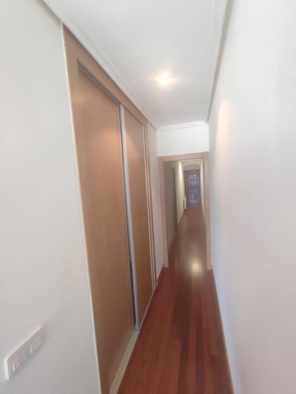 Imagen de la galería de APARTAMENTO EN LINEA DE PLAYA, en Suances