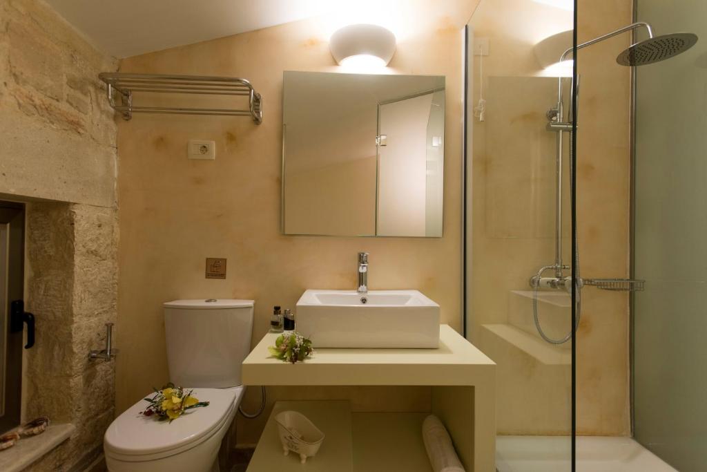 A bathroom at Libyan Mare