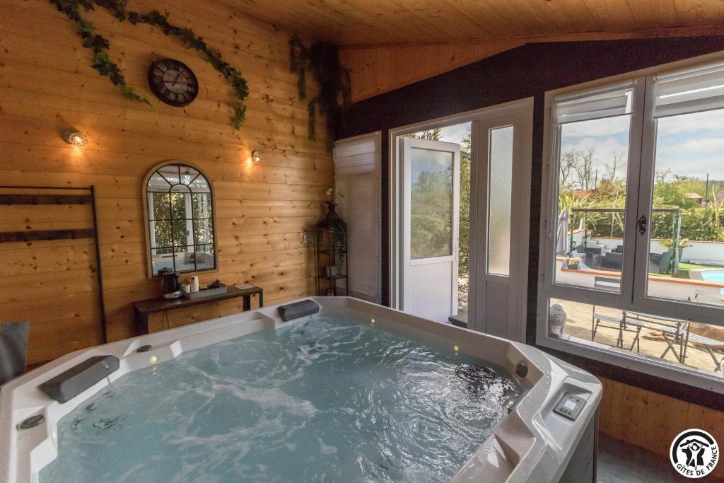 Fotografie z fotogalerie ubytování La maison d'Hôtes Du Moulin v destinaci Lagardelle-sur-Lèze