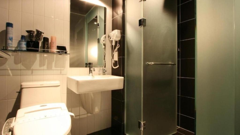 Shinchon Y Hotel - Double Room