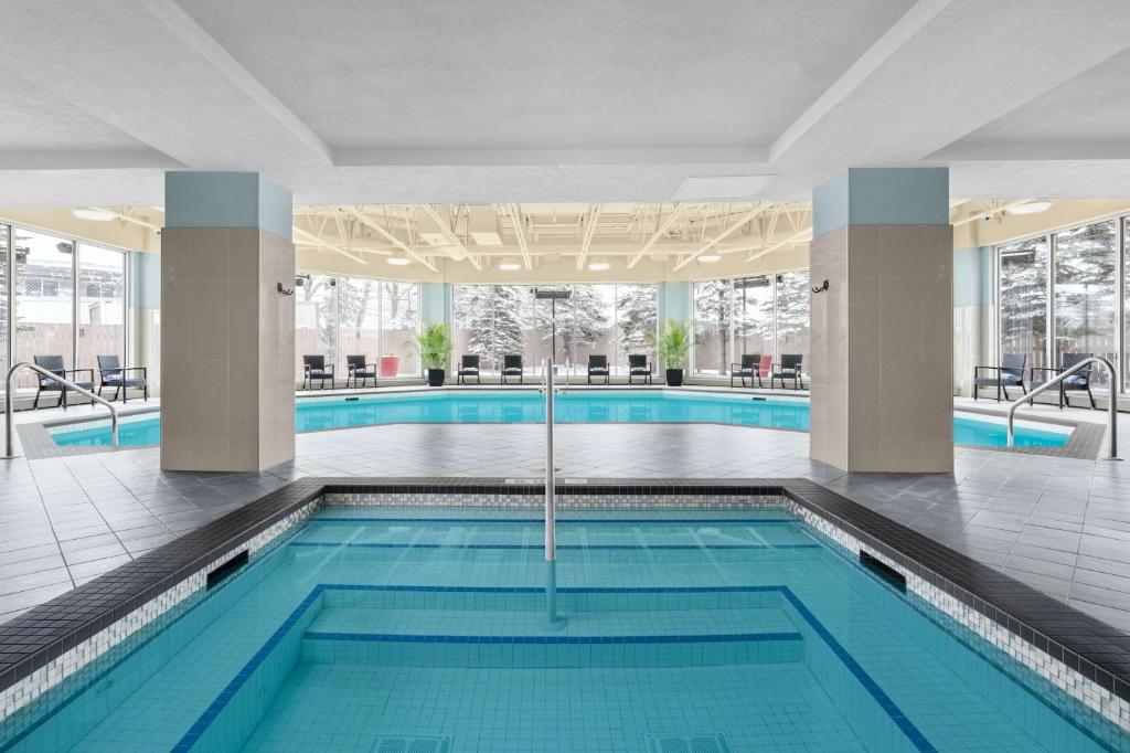 Hilton Garden Inn Calgary Airport - Resim 11