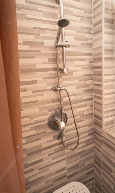 Koupelna v ubytování Casa Vacanze Alma B&B grazioso appartamento sul lungomare di Pozzuoli a 300mt dal centro e dal Rione Terra by Movery