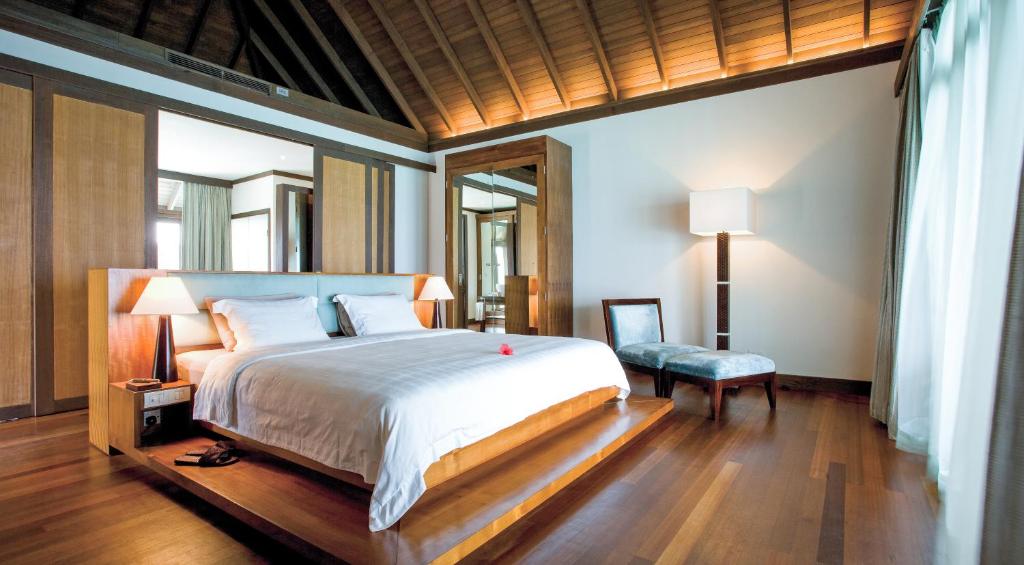 Coco Bodu Hithi - 50 Percent Off Shared Roundtrip Speedboat for Stays until 7th January 2027, Book by 31st January 2026 - 8