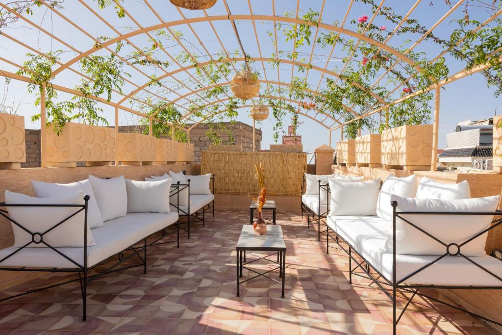 Posezení v ubytování Maison Nalos