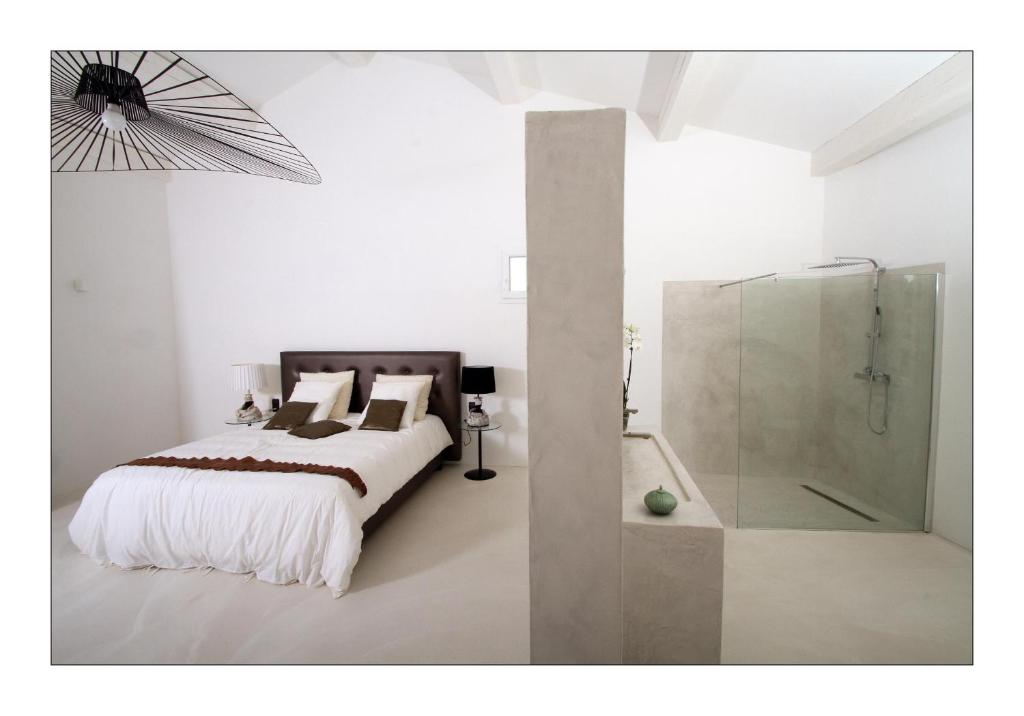 Double chambre piscine, spa, jardin, parc en bordure de rivière - Chambre Double Avec Vue Sur Le Jardin