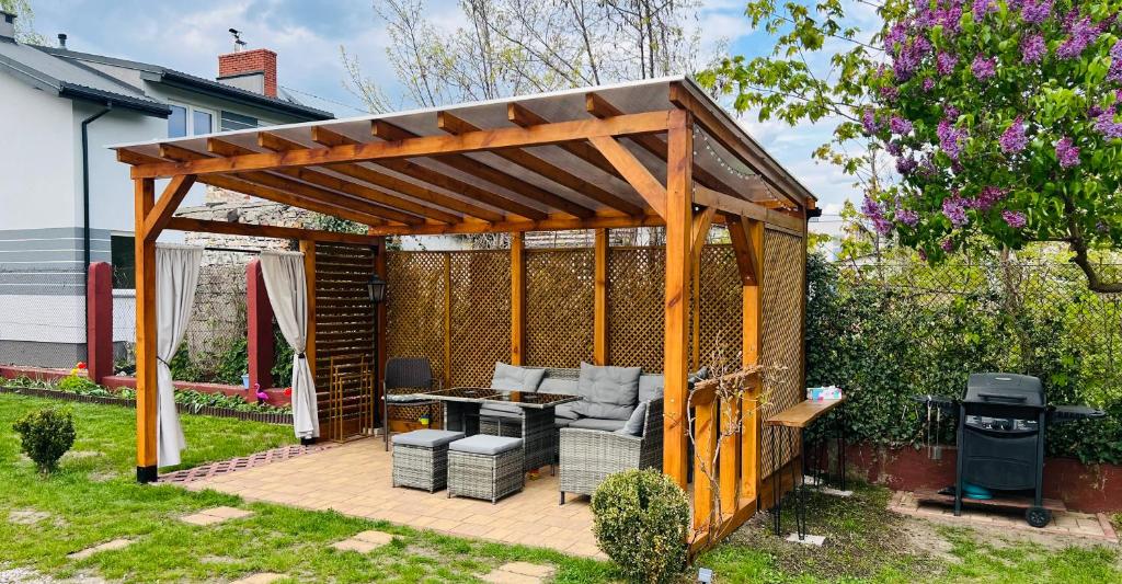 Vonkajšia záhrada v ubytovaní Apartments Gradowa