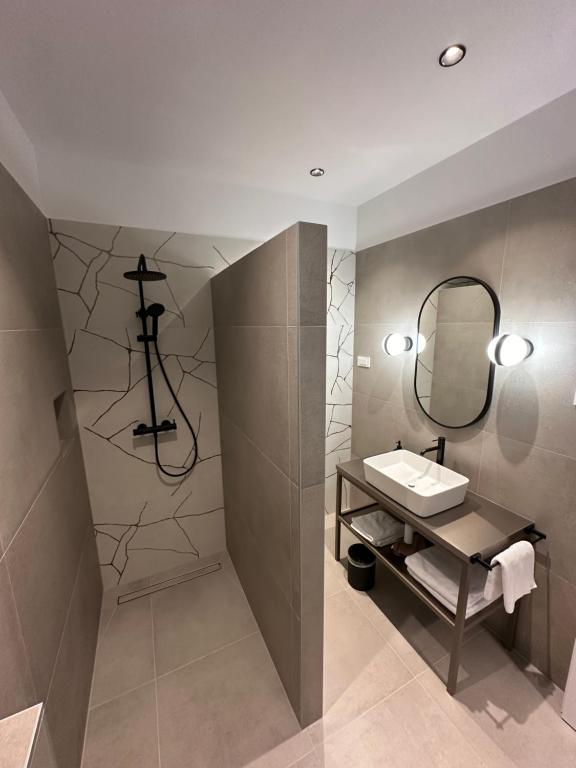 Apartment & Room IRIS - 8