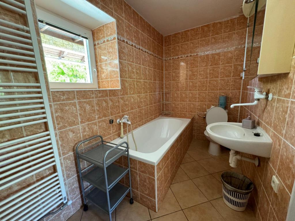 Koupelna v ubytování Apartmány Kněžičky