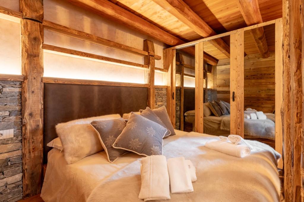 Postel nebo postele na pokoji v ubytování Elva Apartments