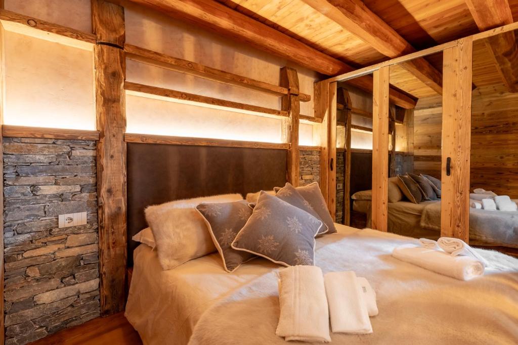 Postel nebo postele na pokoji v ubytování Elva Apartments