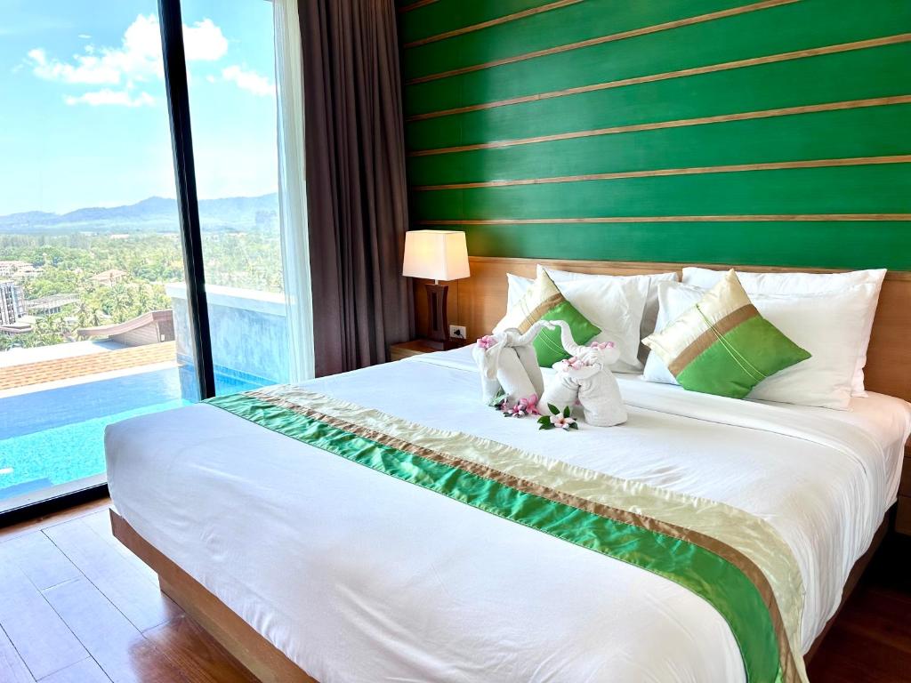 Postel nebo postele na pokoji v ubytování 208 Ao Nang, Private Sea View Pool Villa