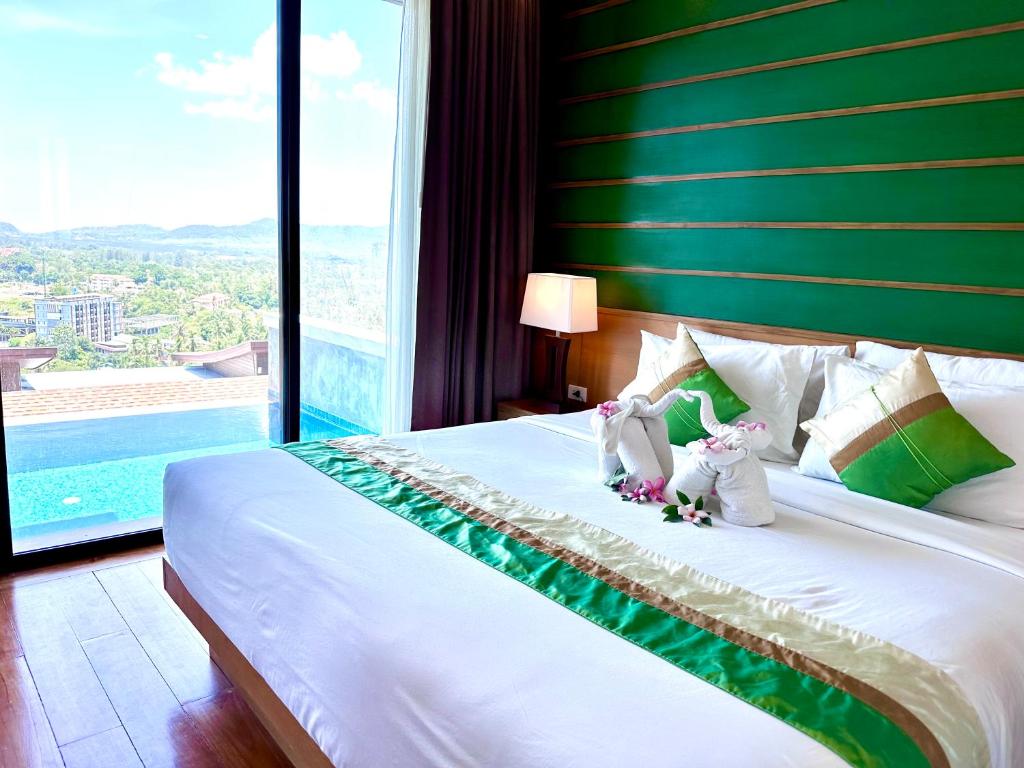 Postel nebo postele na pokoji v ubytování 208 Ao Nang, Private Sea View Pool Villa
