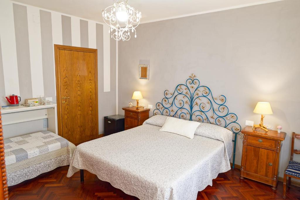 Villa Mandrioli - Deluxe Triple Room