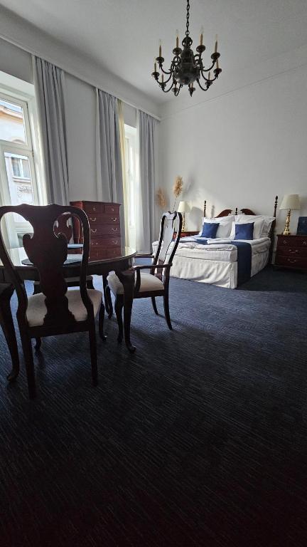 OPERA16 Guestrooms - Superior Studio