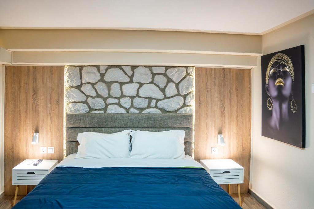 kondoulis APARTMENT 2 - 5