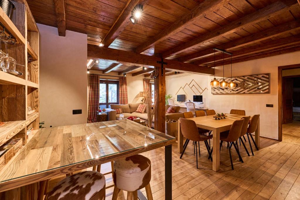 TV a/nebo společenská místnost v ubytování Pleta del Tarter 31A Lodge & SPA