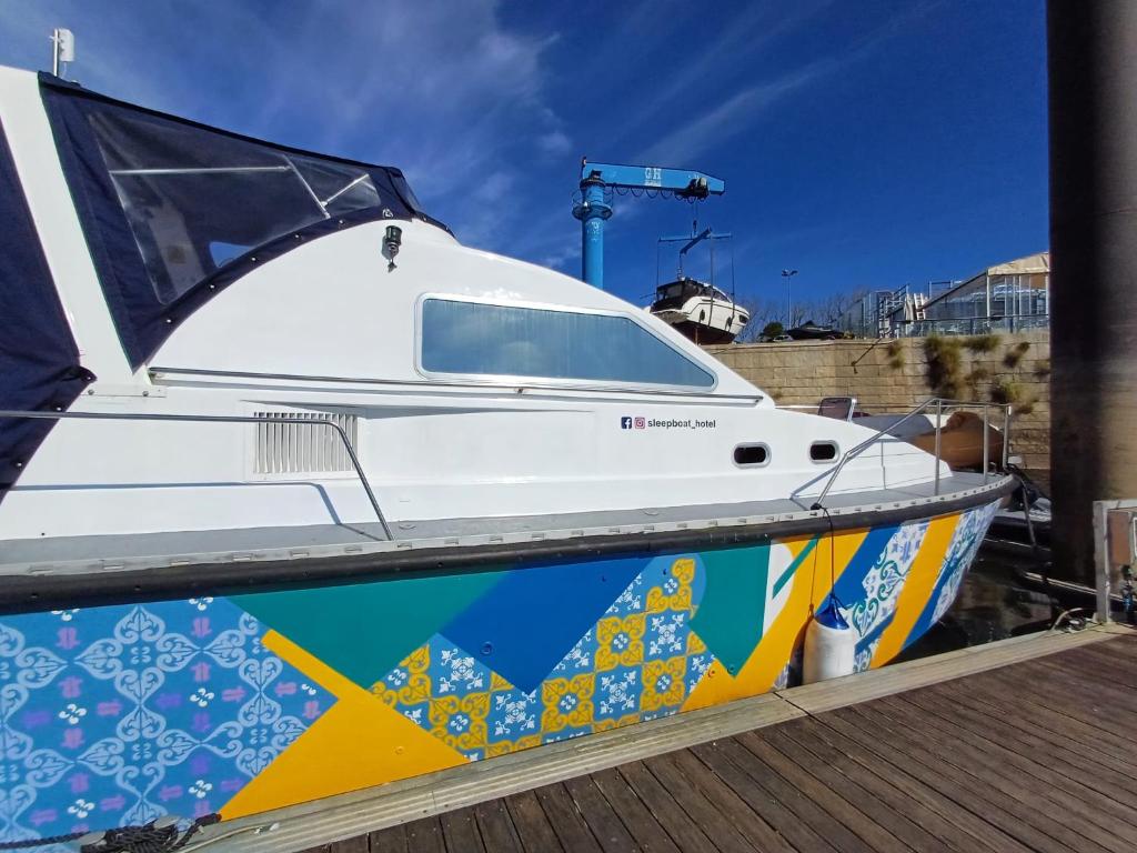 SLEEPBOAT LuxLife Yatch - 7