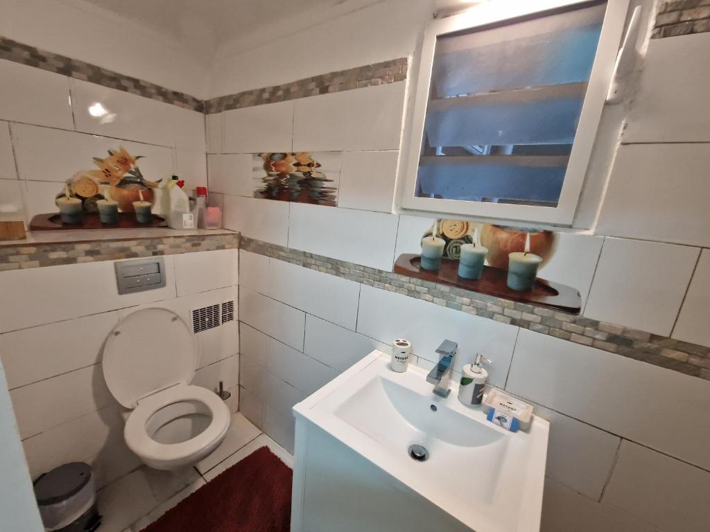 Koupelna v ubytování Plézi Location F3 au bord de mer, Trois-Ilets