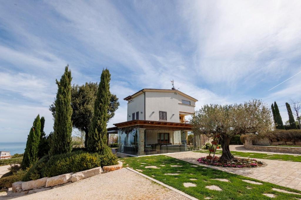 Příroda nedaleko farmy