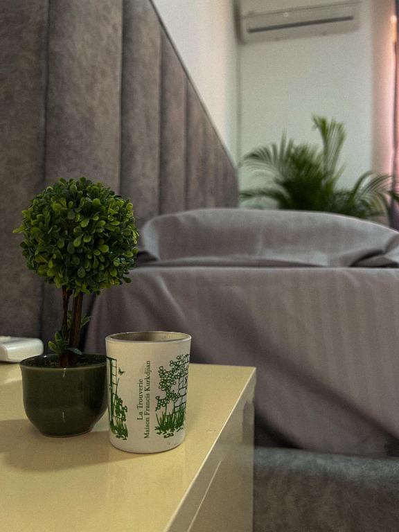Posezení v ubytování Hostel by Fenix Tirana