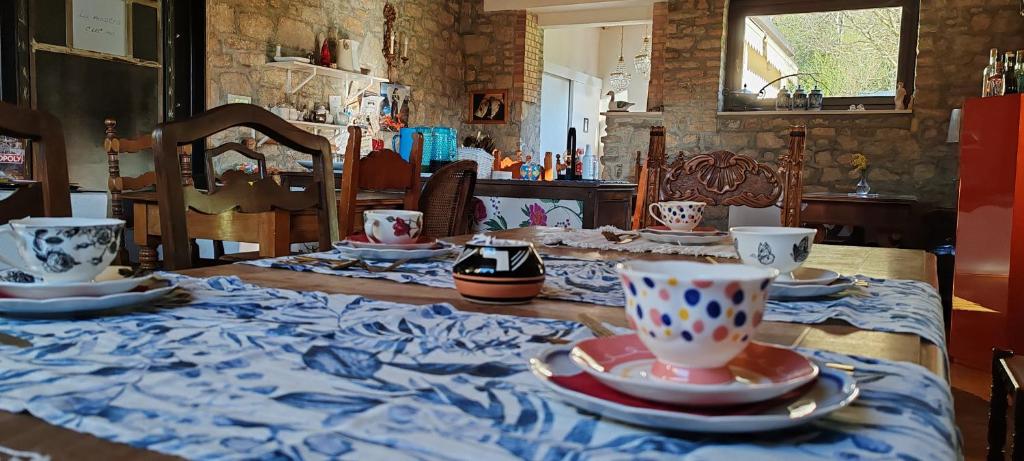 Příslušenství pro přípravu čaje a kávy v ubytování Taverna Centomani