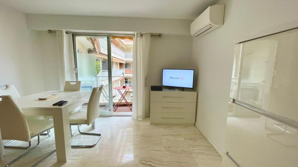 Zdjęcie z galerii obiektu Superb studio, brand new, comfortable - Cannes w Cannes
