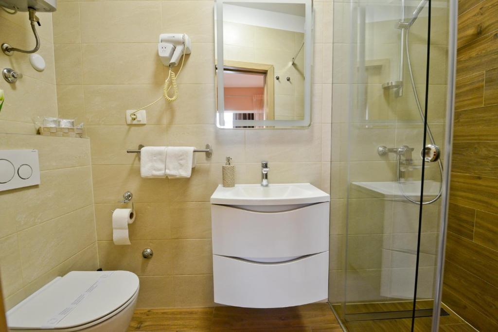 Zoilo Rooms self check-in - 9