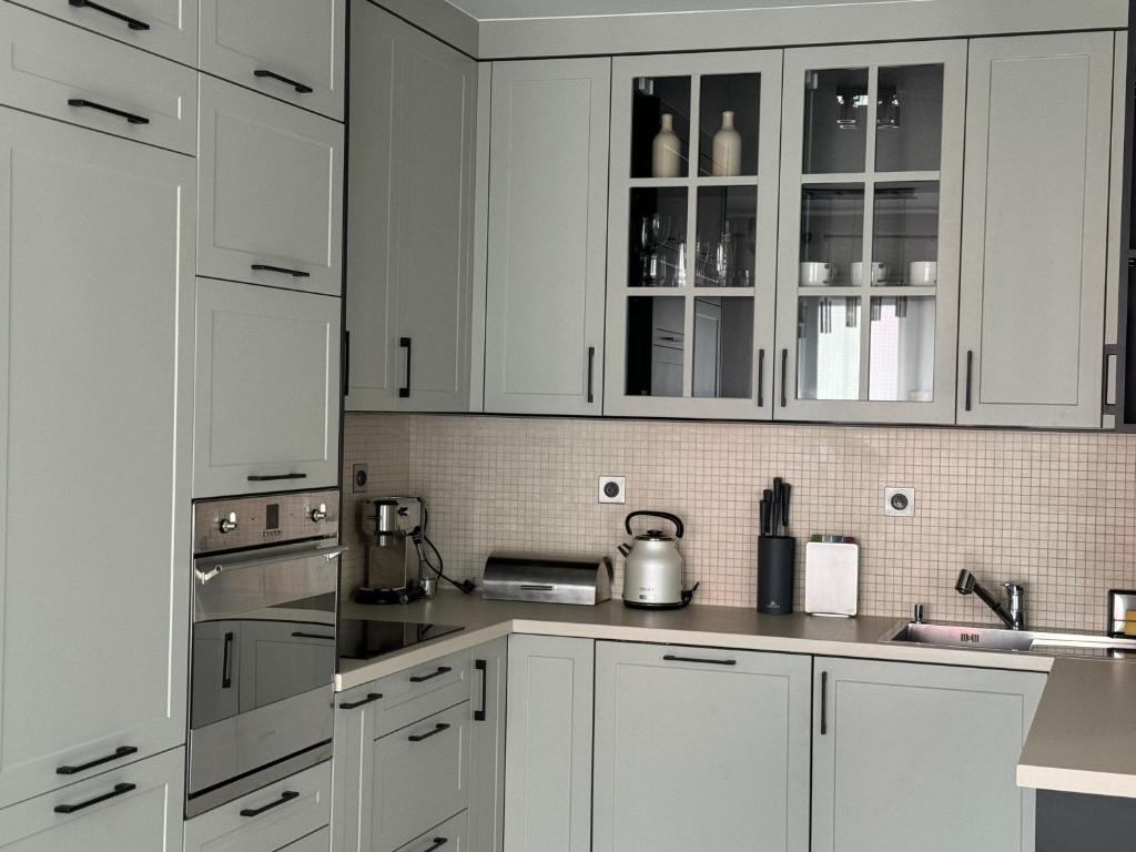 Kuchyň nebo kuchyňský kout v ubytování Przystanek Sanok apartament w ścisłym centrum