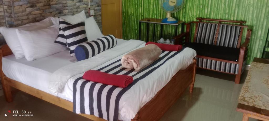 Postel nebo postele na pokoji v ubytování Secret View Homestay Ella