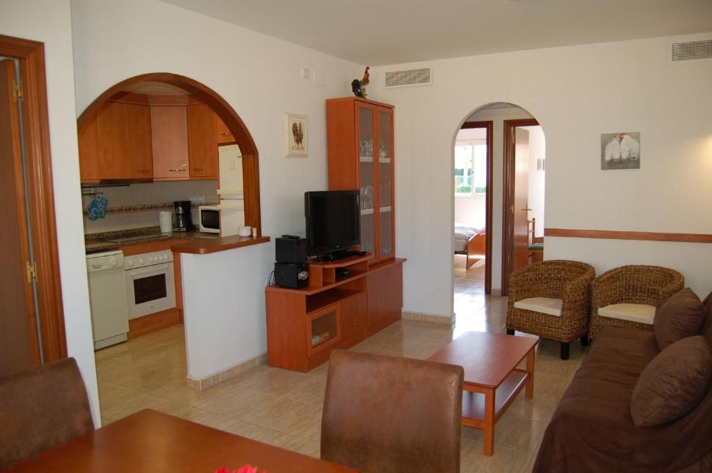 A kitchen or kitchenette at Haus TERANY