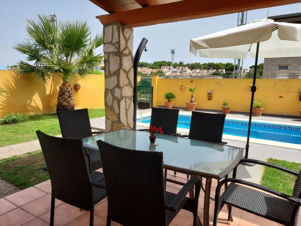 The swimming pool at or close to Haus TERANY