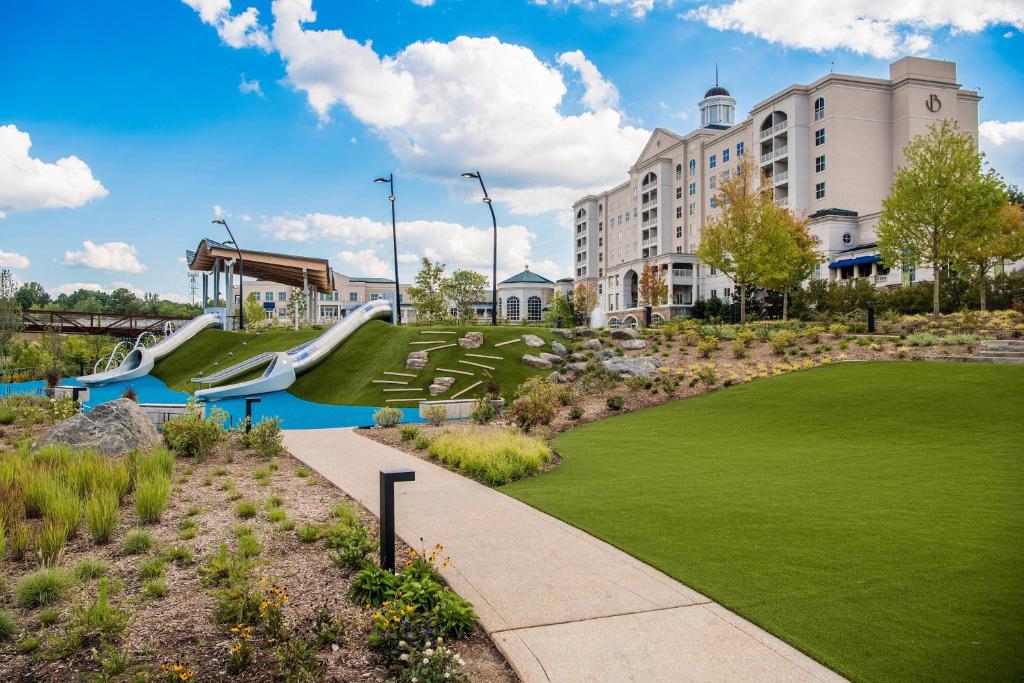 The Ballantyne, a Luxury Collection Hotel, Charlotte - Housity
