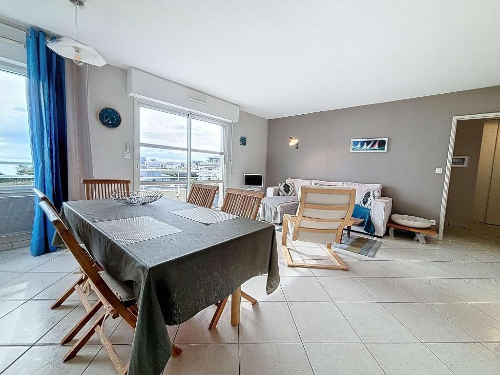 Appartement à 300m de la plage avec balcon et parking à Granville - FR-1-361-17 - Apartment (2 Adults)