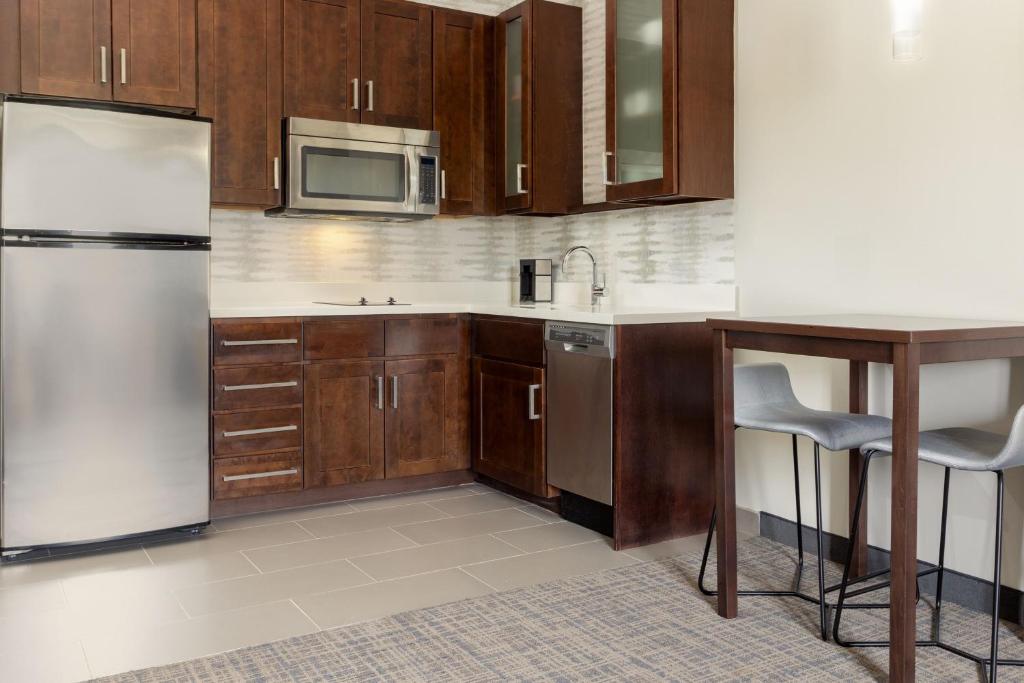 Kuchyň nebo kuchyňský kout v ubytování Residence Inn by Marriott Columbus Polaris