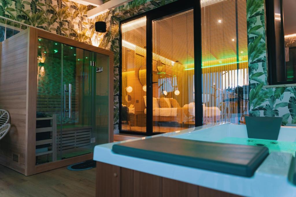 Kúpeľňa v ubytovaní Emesh Boutique Suite