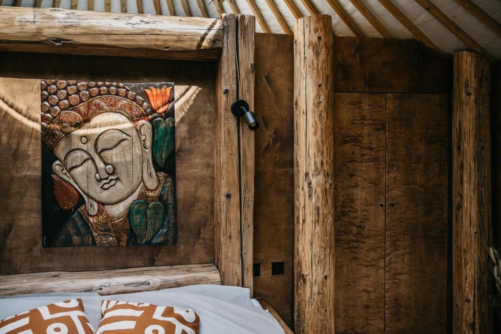 Postel nebo postele na pokoji v ubytování Jurta a Duna-parton