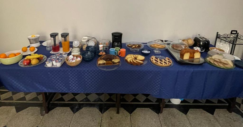 Jedlo v ubytovaní bed & breakfast alebo blízkom okolí