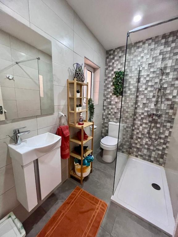 Koupelna v ubytování Ritz Apartments Marsalforn Gozo