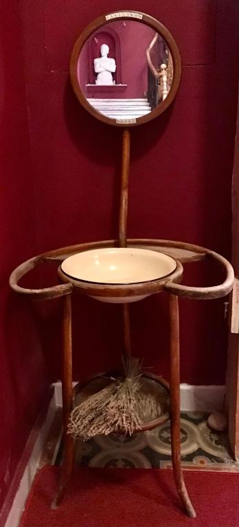 VASILIKON Hotel 1888 the past is present HISTORICAL PRESERVATION MONUMENT - Resim 14