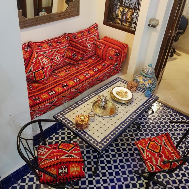 Posezení v ubytování Riad Lalla Merieme