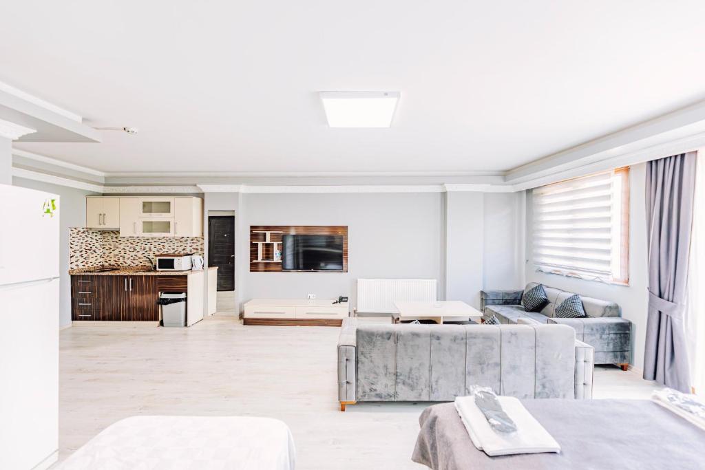 Diamond Suites Residence - Three-Bedroom Family Apartment