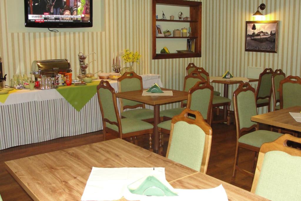 Restauracja lub miejsce do jedzenia w obiekcie Hotel Panský dům