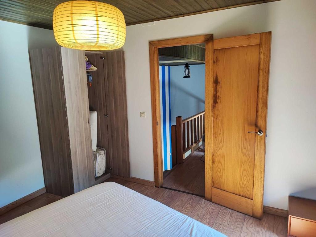 Posteľ alebo postele v izbe v ubytovaní Casa Machina casa con amplia terraza y barbacoa