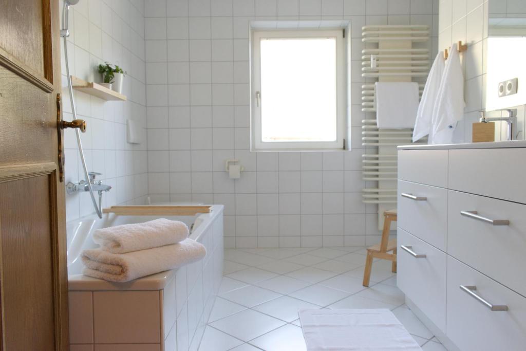 Koupelna v ubytování B31 - Ferienwohnung in Bezau