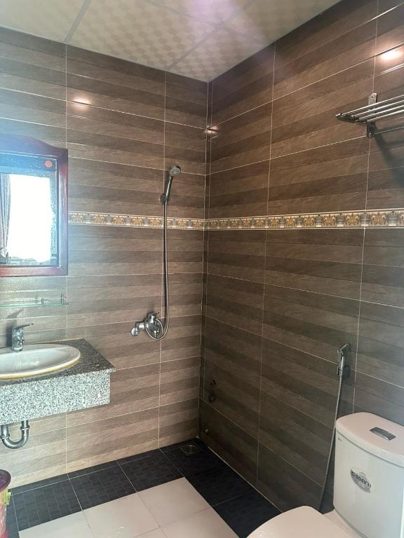 Koupelna v ubytování Khách Sạn USS