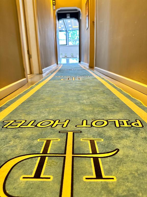 Certifikát, hodnocení, plakát nebo jiný dokument vystavený v ubytování pilot hotel