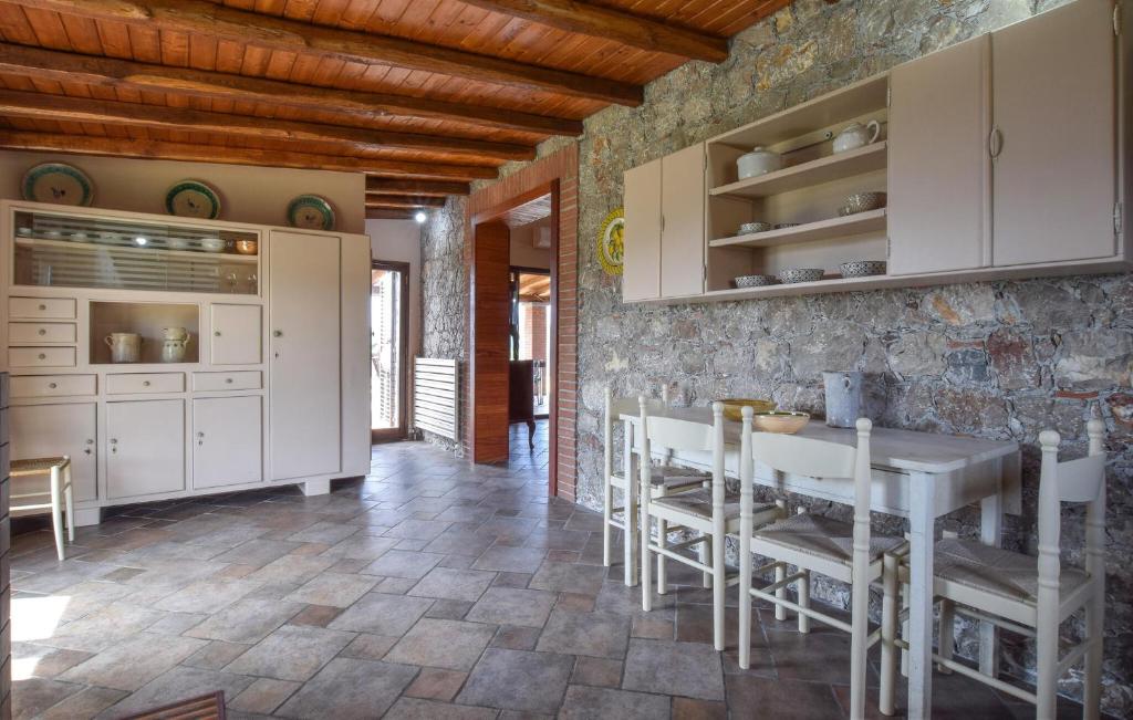 Kuchyň nebo kuchyňský kout v ubytování Villa Aura