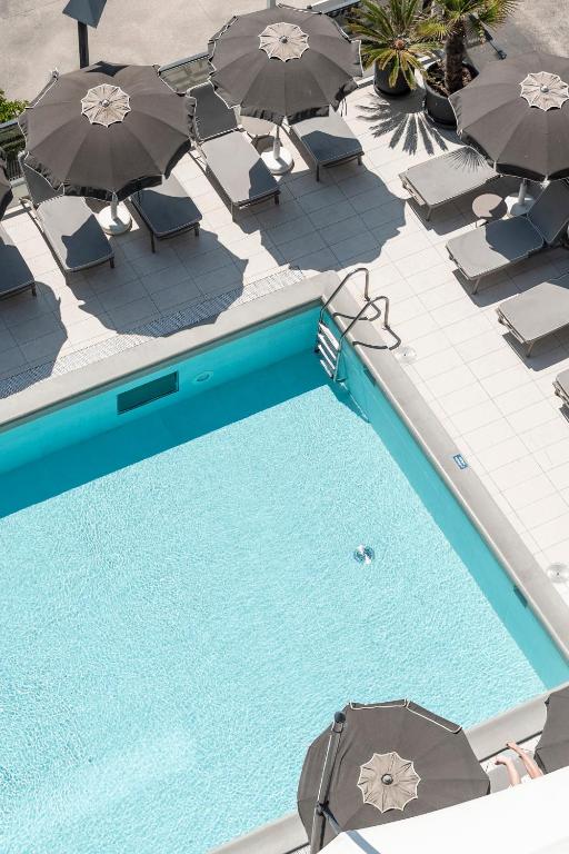 Bazén v ubytování Hotel Europa nebo v jeho okolí
