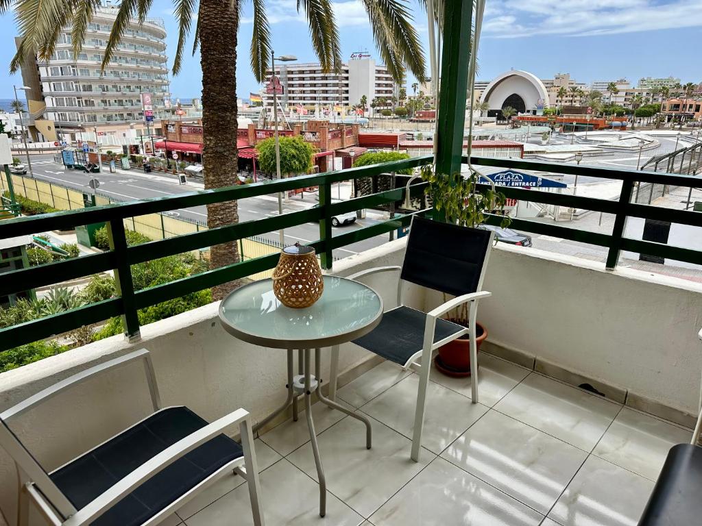Balkón nebo terasa v ubytování Las Olas DM cozy 2-bedrooms apartment